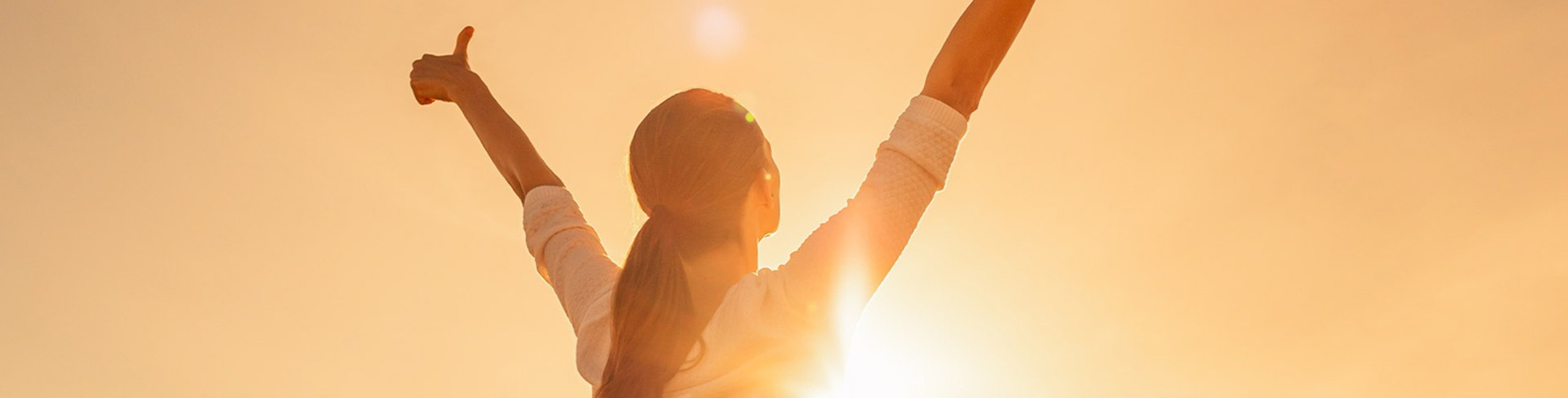 Zadovoljna žena sa treniranim imunološkim sistemom.